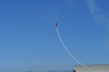 Aerobatic-biplane-demo-DSC_0853