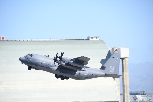 Lockheed-C-130J_USAF_KNUQ_Moffett-Airfield_CA_20200229_KS5_0725_Photo-Ken-Swartz.jpg