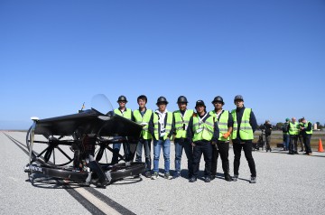 teTra_Japan_KNUQ_Moffett-Airfield_CA_20200229_KS5_0486_Photo-Ken-Swartz