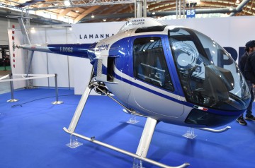 Lamanna-Helicopter-Escape-Friedrichshafen-2022-04-27-DSC-9730_Photo-by-Kenneth-I.-Swartz