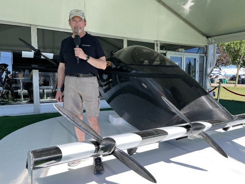 6_OpenerBlackFly_Static_KOSH_Oshkosh_WI_20220728_iPhone_IMG_9672.jpg