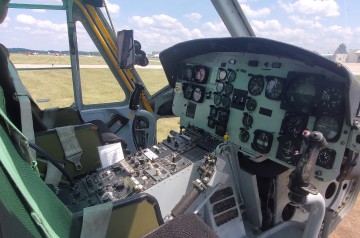 UH-1-Huey-Cockpit