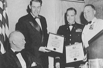 Award winner - Marine Helicopter Squadron One (HMX-l) and Davison US Army Air Field