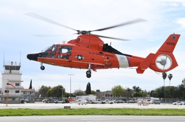 Airbus_MH-65D-Dolphin-6520-US-Coast-Guard_Air-Station-San-Francisco-at-Fullerton-Airport--CA_Heli-Expo_20240223_D50_5704_CROP_Photo-Kenenth-I.-Swartz