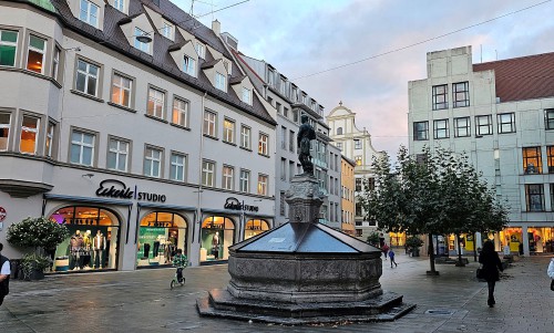 Augsburg-20231027_175049.jpg