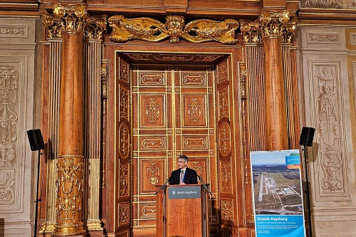 Goldener-Saal-Mike-Hirschberg-20231025_195033.jpg