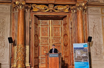 Goldener-Saal-Mike-Hirschberg-20231025_195033