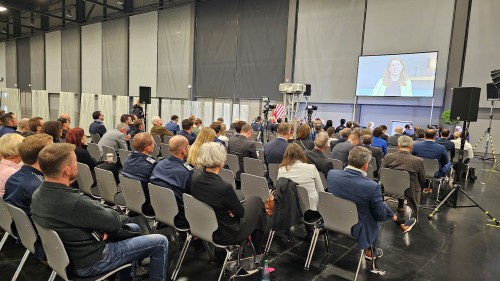 Plenary-Dr.-Anna-Christmann-MdB-20231025_100555.jpg