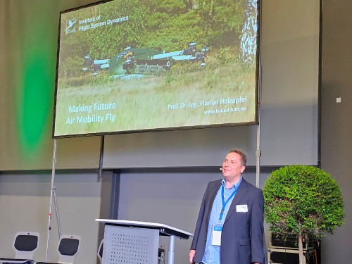 Prof.-Florian-Holzapfel-TUM-20231026_140058.jpg