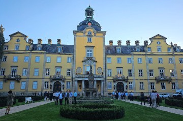 Bueckeburg-Palace-20230906_190101