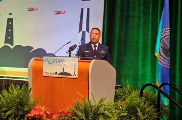 2771-LT-Mark-Zinderman-Forum-81-VFS-Staff