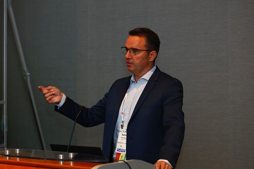 1401_Forum-81-Warren_Liebmann.jpg