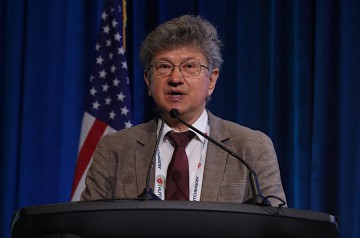 2071_Forum_82_SS1_Warren-Liebmann