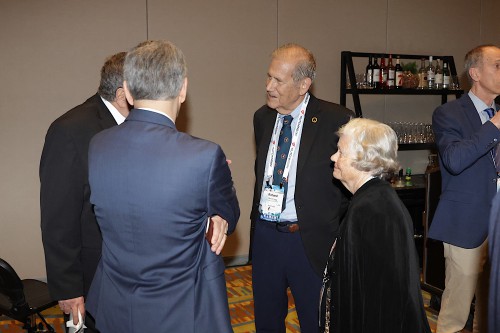 4308_Forum_82_Fellows-Reception_Warren-Liebmann.jpg