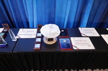 4363_Forum_82_Grand-awards_Warren-Liebmann