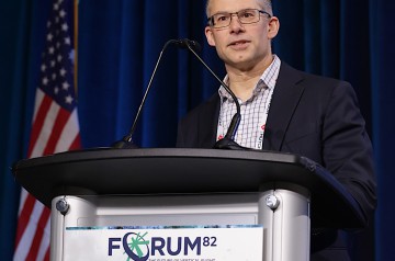 4374_Forum_82_Grand-awards_Warren-Liebmann