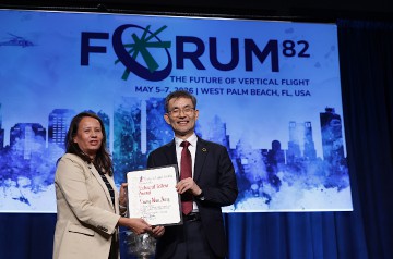4403_Forum_82_Grand-awards_Warren-Liebmann