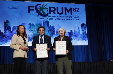 4465_Forum_82_Grand-awards_Warren-Liebmann