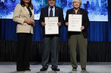 4467_Forum_82_Grand-awards_Warren-Liebmann