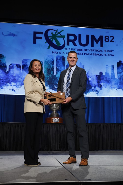 4475_Forum_82_Grand-awards_Warren-Liebmann.jpg