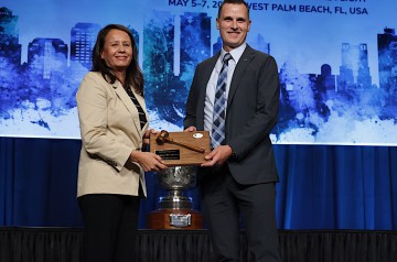 4475_Forum_82_Grand-awards_Warren-Liebmann