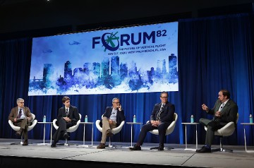 5000_Forum_82_SS6_Warren-Liebmann