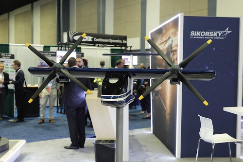 6008_Forum_82_Tradeshow_Warren-Liebmann.jpg