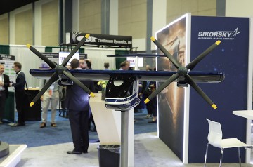 6008_Forum_82_Tradeshow_Warren-Liebmann