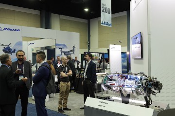 6009_Forum_82_Tradeshow_Warren-Liebmann