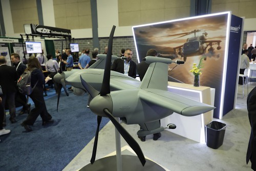 6016_Forum_82_Tradeshow_Warren-Liebmann.jpg