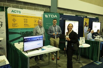 6028_Forum_82_Tradeshow_Warren-Liebmann