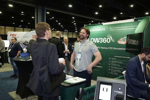 6052_Forum_82_Tradeshow_Warren-Liebmann.jpg