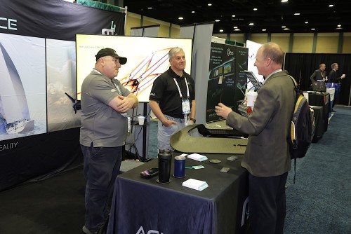 6056_Forum_82_Tradeshow_Warren-Liebmann.jpg
