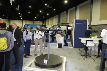 6061_Forum_82_Tradeshow_Warren-Liebmann