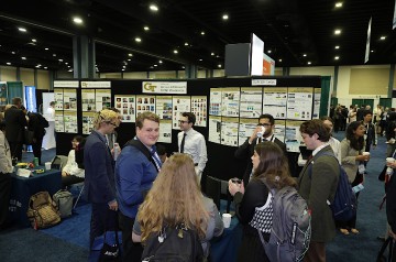 6063_Forum_82_Tradeshow_Warren-Liebmann