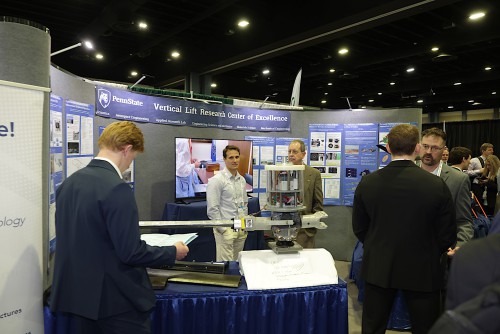6065_Forum_82_Tradeshow_Warren-Liebmann.jpg