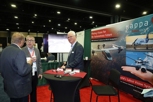 6066_Forum_82_Tradeshow_Warren-Liebmann.jpg