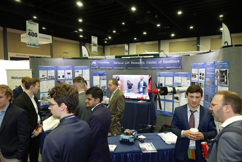 6067_Forum_82_Tradeshow_Warren-Liebmann.jpg