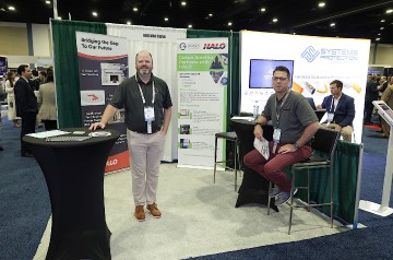 6074_Forum_82_Tradeshow_Warren-Liebmann