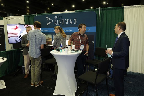 6081_Forum_82_Tradeshow_Warren-Liebmann.jpg