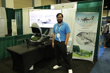 6084_Forum_82_Tradeshow_Warren-Liebmann