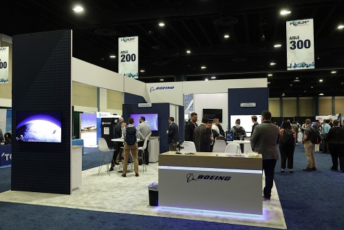 6093_Forum_82_Tradeshow_Warren-Liebmann.jpg