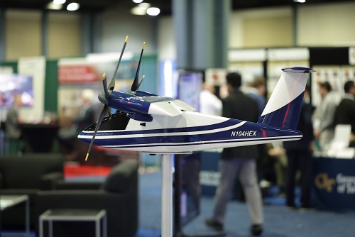 6096_Forum_82_Tradeshow_Warren-Liebmann.jpg