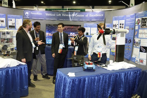 6102_Forum_82_Tradeshow_Warren-Liebmann.jpg