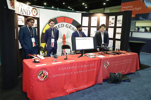 6103_Forum_82_Tradeshow_Warren-Liebmann.jpg