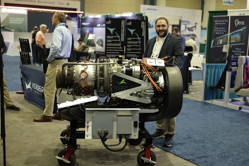 6118_Forum_82_Tradeshow_Warren-Liebmann.jpg