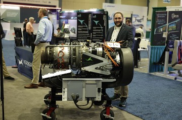 6118_Forum_82_Tradeshow_Warren-Liebmann