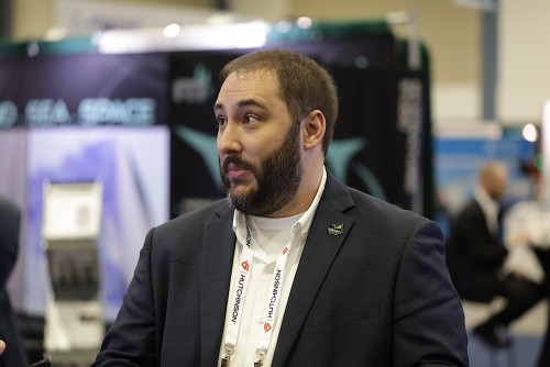 6119_Forum_82_Tradeshow_Warren-Liebmann.jpg