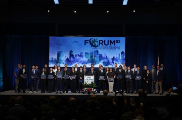 2280_Forum_82_AWARDS1_Warren-Liebmann